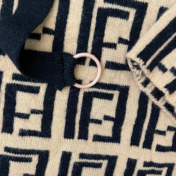 Tan & Black Cropped Sweater w/Hood - Picture 4 of 4